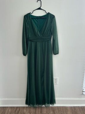 Elegant Forest Green Long Sleeve V-Neck Evening Dress